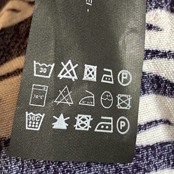 NWT. Zara Blue/White Printed Midi Dress with Belt. Size M. - Picture 10 of 10